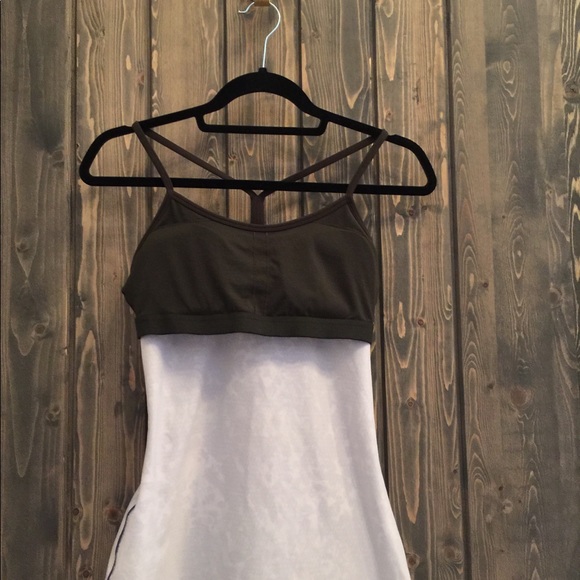 Lululemon power Y tank - Picture 3 of 5